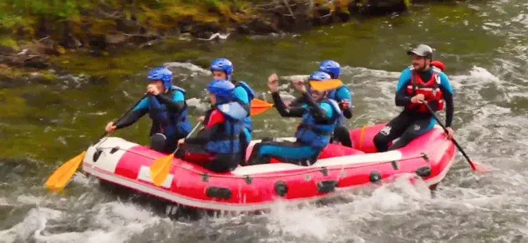 Actividades 5El-chalten-vegacervera kayak-pico-azul-el-chalten-albergue-montaña-vegacervera-rafting